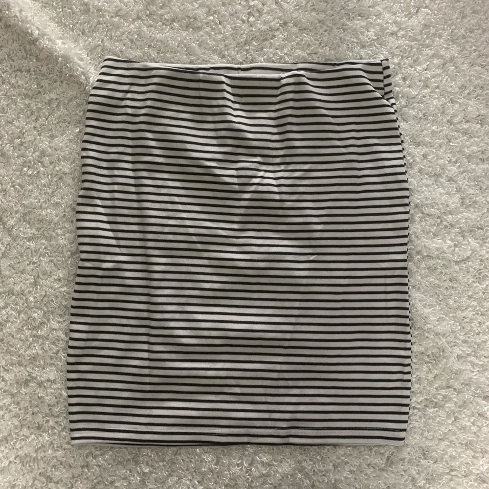 SO Black and White Striped Bodycon Skirt XL